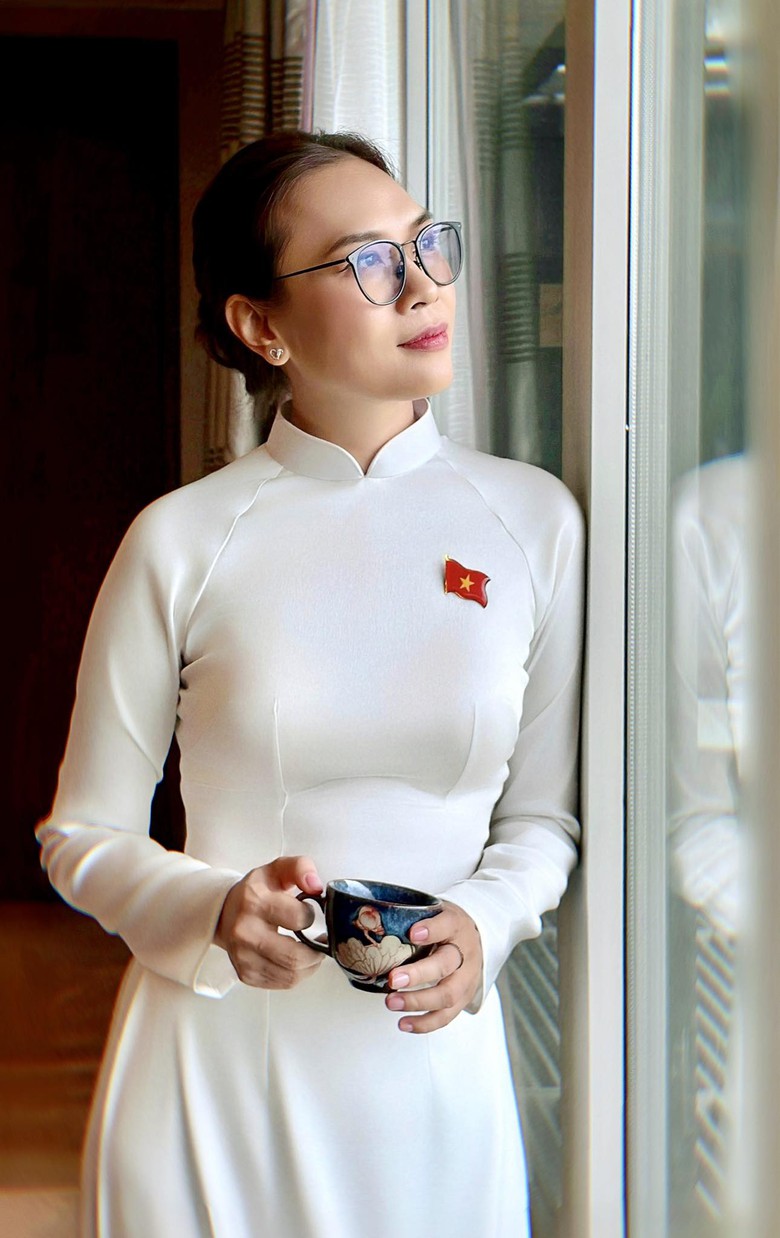 Mỹ T&acirc;m, Đức Ph&uacute;c v&agrave; nhiều nghệ sĩ Việt quy&ecirc;n g&oacute;p ủng hộ đồng b&agrave;o miền Trung trong mưa lũ- Ảnh 1.