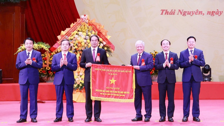 Chủ tịch Thái Nguyên kêu gọi đoàn kết, đổi mới, thi đua xây dựng tỉnh phát triển bền vững- Ảnh 1. Chủ tịch Thái Nguyên kêu gọi đoàn kết, đổi mới, thi đua xây dựng tỉnh phát triển bền vững- Ảnh 1.