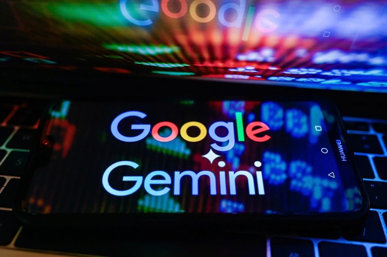 Điểm tuần: Google đưa Gemini v&agrave;o nh&agrave; th&ocirc;ng minh, Apple thử nghiệm Siri si&ecirc;u AI- Ảnh 1.