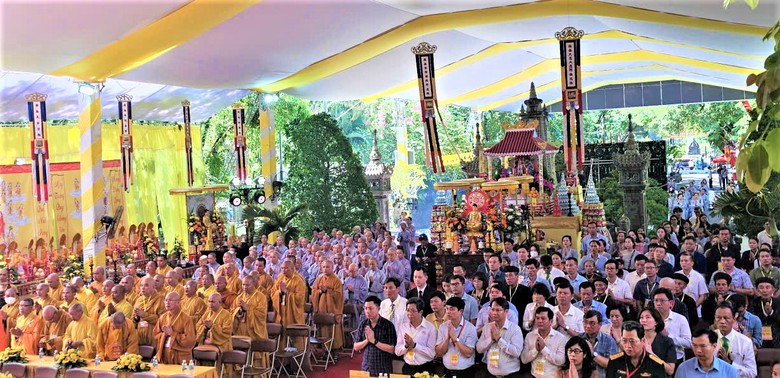 Hơn 1.000 người dự Đại lễ cầu si&ecirc;u c&aacute;c nạn nh&acirc;n tử vong do tai nạn giao th&ocirc;ng năm 2025- Ảnh 5.