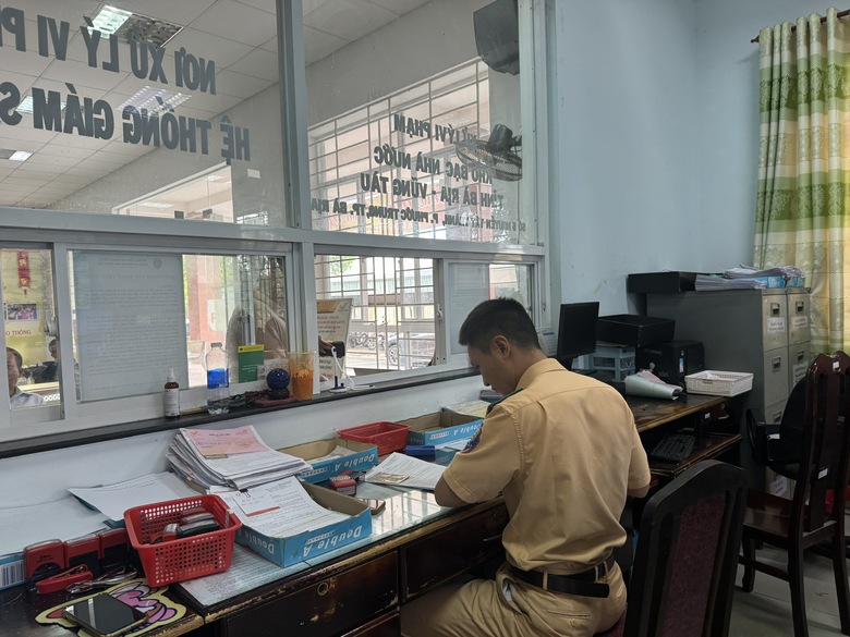 &ldquo;Mắt thần&rdquo; c&ugrave;ng c&ocirc;ng nghệ hiện đại gi&uacute;p gi&aacute;m s&aacute;t giao th&ocirc;ng, ph&aacute;t triển đ&ocirc; thị th&ocirc;ng minh- Ảnh 5.