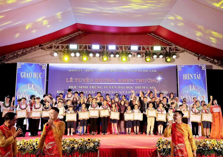 C&aacute;c x&atilde; v&ugrave;ng ven H&agrave; Nội lung linh trong đ&ecirc;m hội Trung thu- Ảnh 11.