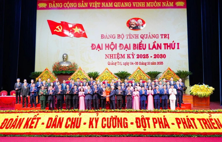 Ông Lê Ngọc Quang giữ chức Bí thư Tỉnh ủy Quảng Trị nhiệm kỳ 2025-2030- Ảnh 1. Ông Lê Ngọc Quang giữ chức Bí thư Tỉnh ủy Quảng Trị nhiệm kỳ 2025-2030- Ảnh 1.