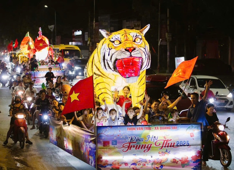 C&aacute;c x&atilde; v&ugrave;ng ven H&agrave; Nội lung linh trong đ&ecirc;m hội Trung thu- Ảnh 4.