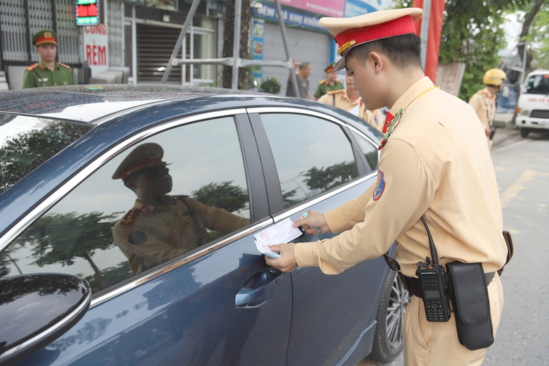 Cần lời giải tranh chấp chỗ đỗ xe trước nh&agrave; d&acirc;n- Ảnh 2.