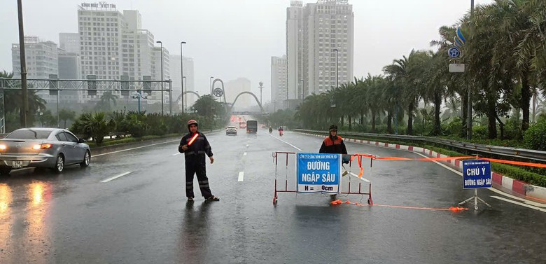 H&agrave; Nội cảnh b&aacute;o ngập &uacute;ng tại 90 điểm- Ảnh 2.