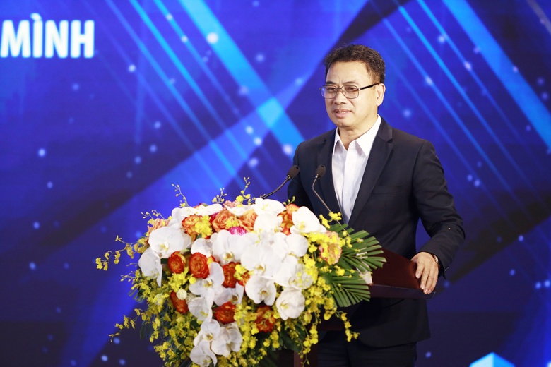 Vụ trưởng Vụ Quản lý doanh nghiệp (Bộ Xây dựng) Vũ Ngọc Anh phát biểu chỉ đạo tại Diễn đàn. Vụ trưởng Vụ Quản lý doanh nghiệp (Bộ Xây dựng) Vũ Ngọc Anh phát biểu chỉ đạo tại Diễn đàn.