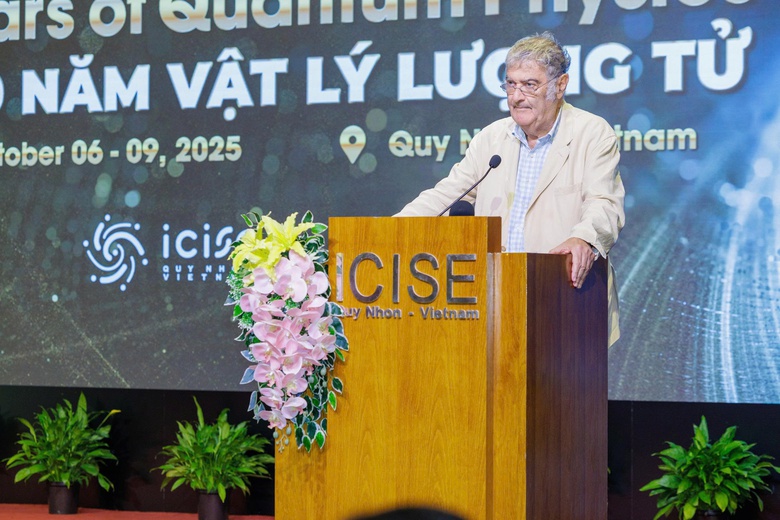 Việt Nam cần đầu tư l&acirc;u d&agrave;i cho nguồn nh&acirc;n lực trẻ, đam m&ecirc; nghi&ecirc;n cứu khoa học- Ảnh 1.