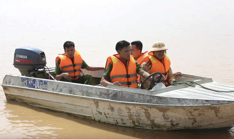 Thanh H&oacute;a: "Xo&aacute; sổ" phương tiện thuỷ nội địa "3 kh&ocirc;ng"- Ảnh 2.