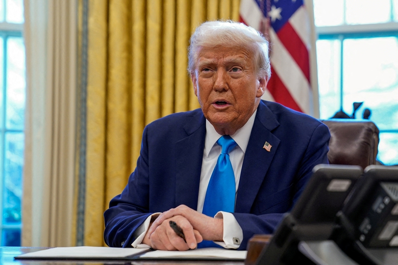 &Ocirc;ng Trump c&acirc;n nhắc cắt h&agrave;ng tỷ USD t&agrave;i trợ cho c&aacute;c dự &aacute;n năng lượng sạch- Ảnh 1.