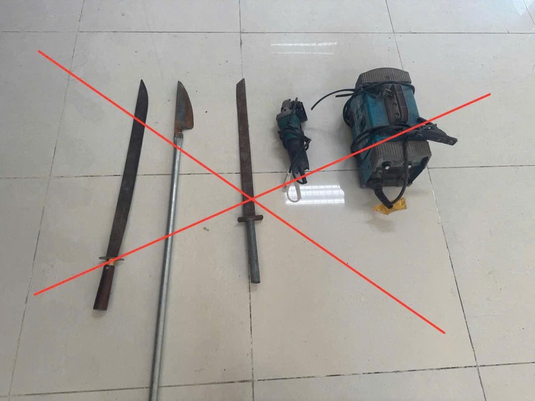 Phú Thọ: Điều tra, xử lý hai nhóm thanh niên tụ tập mang hung khí gây rối trong đêm- Ảnh 2. Phú Thọ: Điều tra, xử lý hai nhóm thanh niên tụ tập mang hung khí gây rối trong đêm- Ảnh 2.