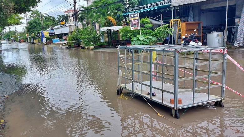 Khẩn trương sửa chữa tuyến đường Mậu Th&acirc;n bị xuống cấp ở C&agrave; Mau- Ảnh 3.