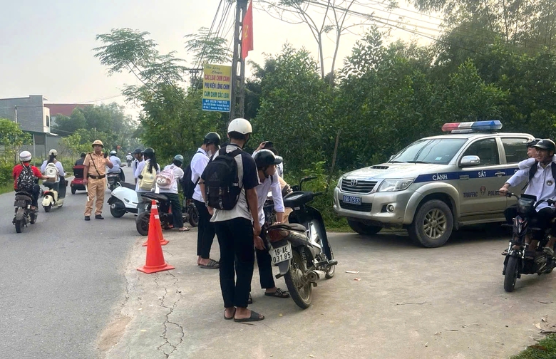 Ph&uacute; Thọ: Tr&aacute;ch nhiệm của phụ huynh trong chấp h&agrave;nh quy định về tuổi điều khiển phương tiện- Ảnh 1.