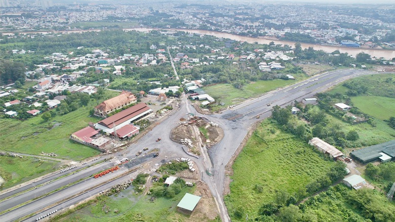 Đồng Nai bổ nhiệm gi&aacute;m đốc Ban QLDA đầu tư x&acirc;y dựng tỉnh- Ảnh 2.