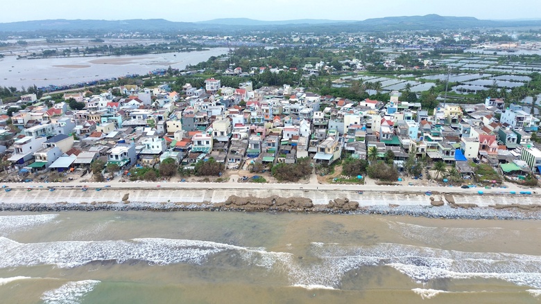 K&egrave; biển gi&uacute;p người d&acirc;n Quảng Ng&atilde;i chống chọi với những con s&oacute;ng dữ- Ảnh 11.