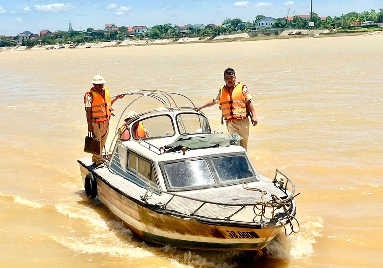 H&agrave; Tĩnh: Bảo đảm giao th&ocirc;ng đường thủy nội địa an to&agrave;n trong m&ugrave;a mưa b&atilde;o- Ảnh 1.