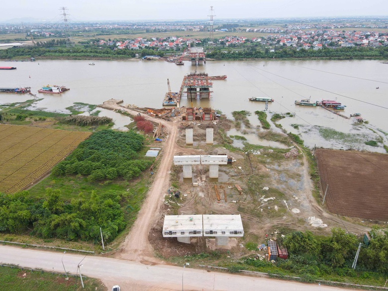 Sau chỉ đạo của Chủ tịch tỉnh Bắc Ninh, cầu gần 2.200 tỷ đồng thi c&ocirc;ng ra sao?- Ảnh 1.
