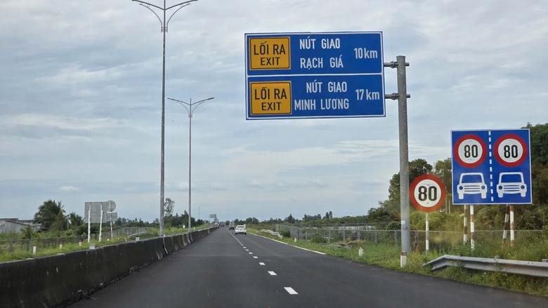 Chuyên gia Trần Hữu Hiệp: Từ tầm nhìn chiến lược Văn kiện XIV đến hành động thực tiễn- Ảnh 3. Chuyên gia Trần Hữu Hiệp: Từ tầm nhìn chiến lược Văn kiện XIV đến hành động thực tiễn- Ảnh 3.