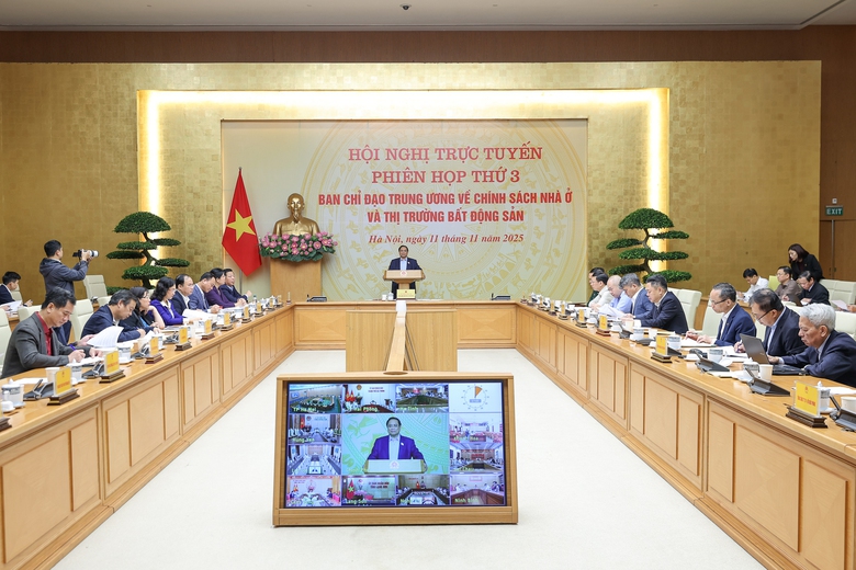 Thủ tướng: Kh&ocirc;ng để người d&acirc;n phải mất th&ecirc;m chi ph&iacute; khi tiếp cận nh&agrave; ở x&atilde; hội- Ảnh 3.