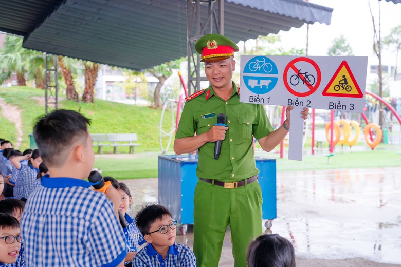 H&agrave; Tĩnh: X&acirc;y dựng văn h&oacute;a giao th&ocirc;ng nhờ thực thi nghi&ecirc;m t&uacute;c Luật Giao th&ocirc;ng đường bộ- Ảnh 1.