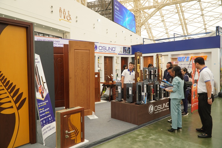 Đa dạng trải nghiệm tại triển lãm Vietbuild Hà Nội 2025- Ảnh 8. Đa dạng trải nghiệm tại triển lãm Vietbuild Hà Nội 2025- Ảnh 8.