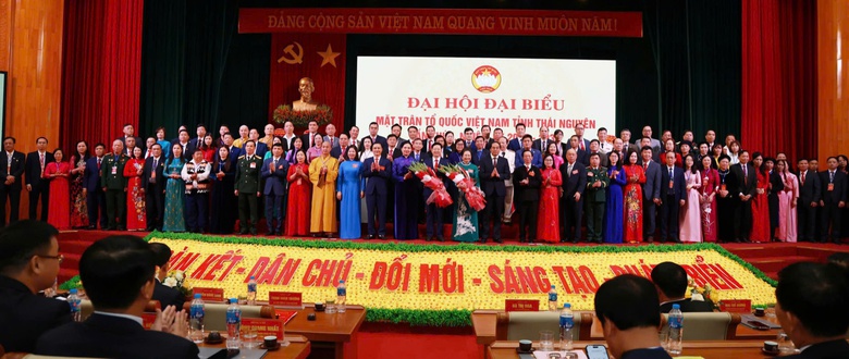 Ông Đinh Quang Tuyên tái cử Chủ tịch Ủy ban Mặt trận Tổ quốc tỉnh Thái Nguyên- Ảnh 2. Ông Đinh Quang Tuyên tái cử Chủ tịch Ủy ban Mặt trận Tổ quốc tỉnh Thái Nguyên- Ảnh 2.
