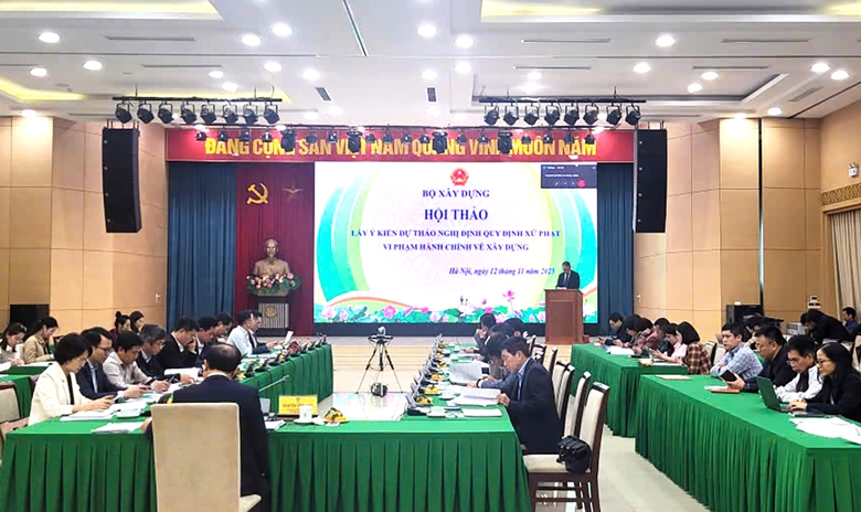 Hội thảo lấy &yacute; kiến Nghị định quy định xử phạt vi phạm h&agrave;nh ch&iacute;nh về x&acirc;y dựng được tổ chức theo h&igrave;nh thức trực tiếp kết hợp trực tuyến..jpg