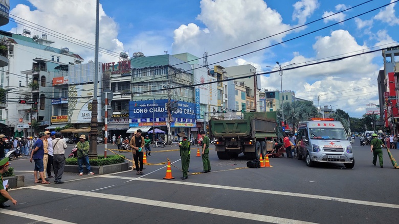 Gia Lai: Đi v&agrave;o điểm m&ugrave;, người đ&agrave;n &ocirc;ng bị xe tải t&ocirc;ng tử vong- Ảnh 1.