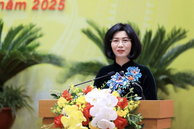 Bà Phùng Thị Hồng Hà làm Chủ tịch HĐND TP Hà Nội- Ảnh 1. Bà Phùng Thị Hồng Hà làm Chủ tịch HĐND TP Hà Nội- Ảnh 1.