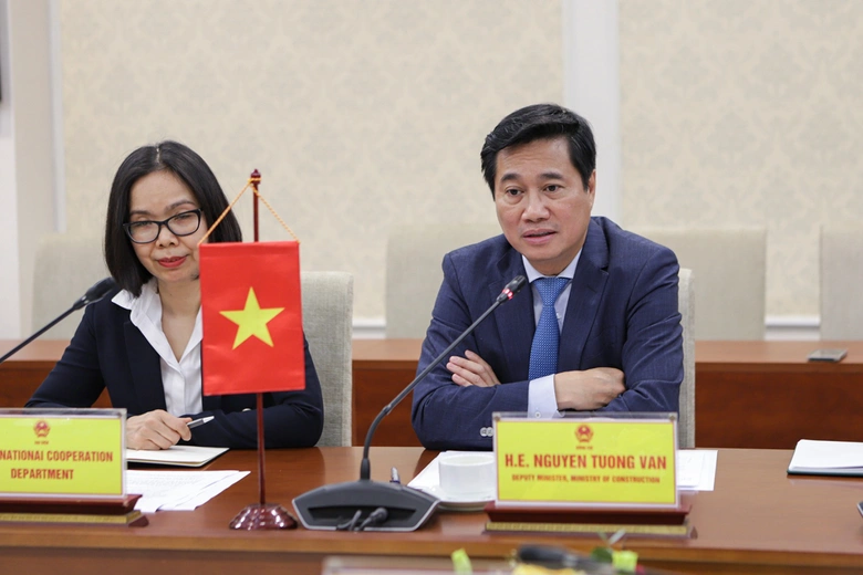 Thứ trưởng Nguyễn Tường Văn chủ tr&igrave; buổi l&agrave;m việc c&ugrave;ng Bộ trưởng Bộ Ngoại giao v&agrave; Ngoại thương Solomon.JPG