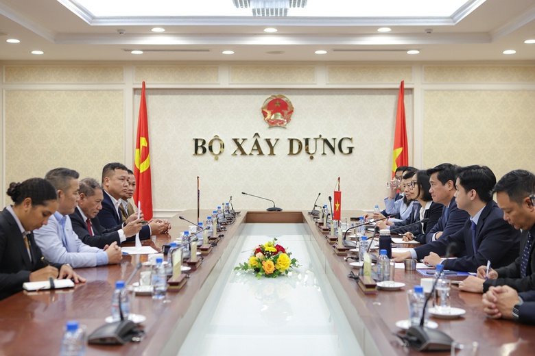 To&agrave;n cảnh buổi l&agrave;m việc giữa Thứ trưởng Nguyễn Tường Văn c&ugrave;ng Bộ trưởng Bộ Ngoại giao v&agrave; Ngoại thương Solomon.JPG