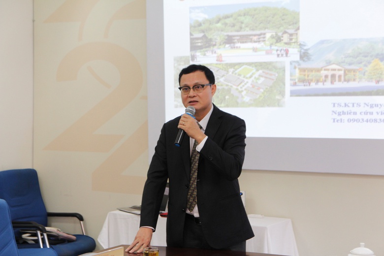 Viện trưởng Hồ Ch&iacute; Quang ph&aacute;t biểu khai mạc hội thảo.JPG