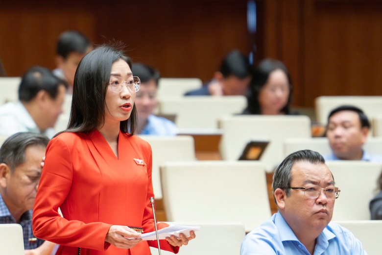 ĐBQH: Nhiều người tin v&agrave;o KOL, KOC, TikToker hơn tem kiểm định h&agrave;ng ho&aacute;- Ảnh 2.