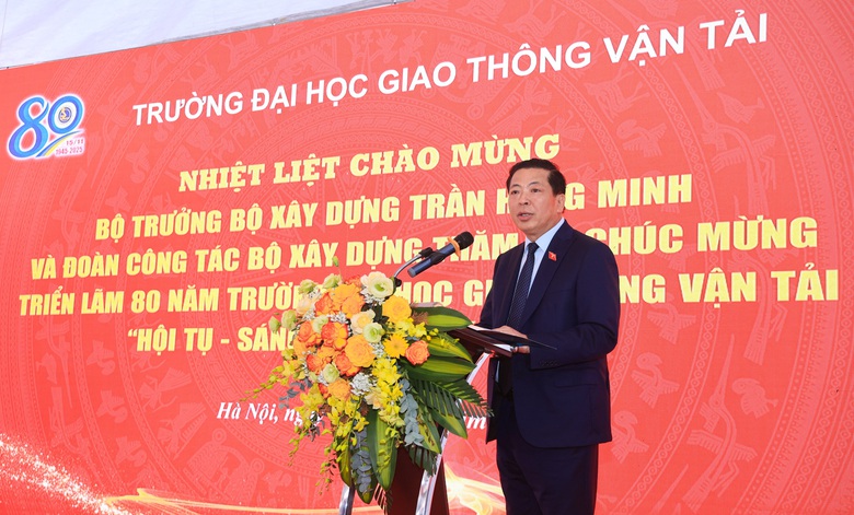 Bộ trưởng Bộ Xây dựng: ĐH GTVT là điểm tựa khoa học - công nghệ của ngành giao thông- Ảnh 1. Bộ trưởng Bộ Xây dựng: ĐH GTVT là điểm tựa khoa học - công nghệ của ngành giao thông- Ảnh 1.