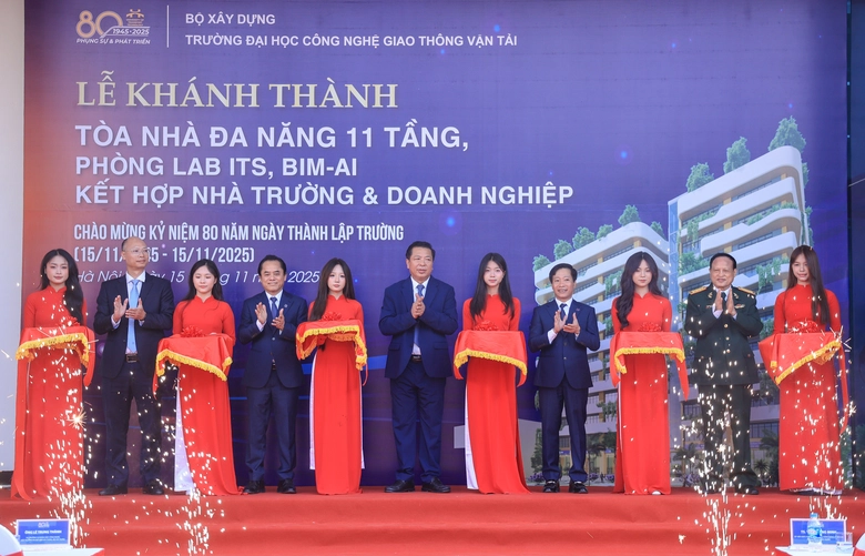 Bộ trưởng Trần Hồng Minh: ĐH C&ocirc;ng nghệ GTVT phải l&agrave; trung t&acirc;m đ&agrave;o tạo, đổi mới của ng&agrave;nh- Ảnh 6.