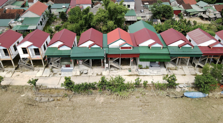 Từ những m&aacute;i nh&agrave; chống lũ, dựng x&acirc;y n&ocirc;ng th&ocirc;n mới bền vững ở H&agrave; Tĩnh- Ảnh 1.