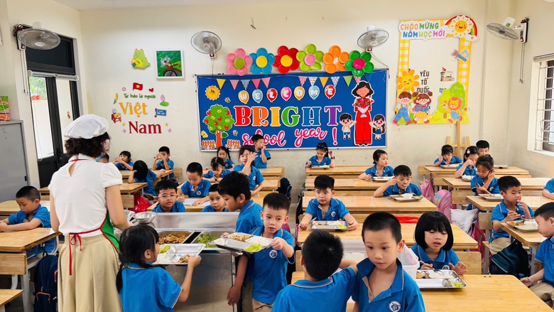 H&agrave; Nội y&ecirc;u cầu siết quy tr&igrave;nh lựa chọn nh&agrave; cung cấp suất ăn b&aacute;n tr&uacute;- Ảnh 2.