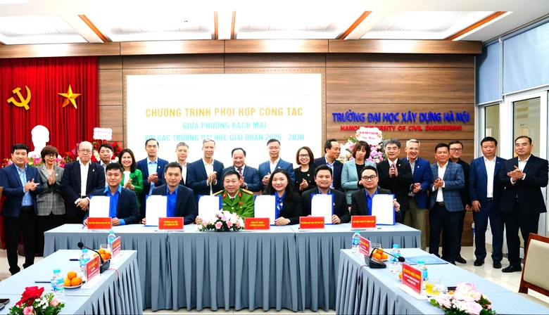 H&agrave; Nội: Phối hợp tuy&ecirc;n truyền ph&ograve;ng ch&aacute;y, chữa ch&aacute;y tr&ecirc;n địa b&agrave;n phường Bạch Mai- Ảnh 4.