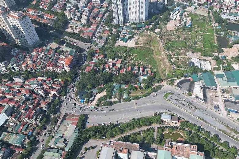 H&agrave; Nội th&iacute; điểm hạn chế xe tải tr&ecirc;n 10 tấn tuyến Ph&uacute;c La - Phan Trọng Tuệ - Cầu Bươu- Ảnh 1.