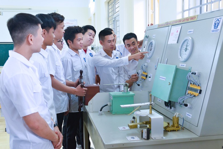 Ch&uacute; trọng đ&agrave;o tạo, đảm bảo nh&acirc;n lực để ph&aacute;t triển đường thuỷ nội địa- Ảnh 1.