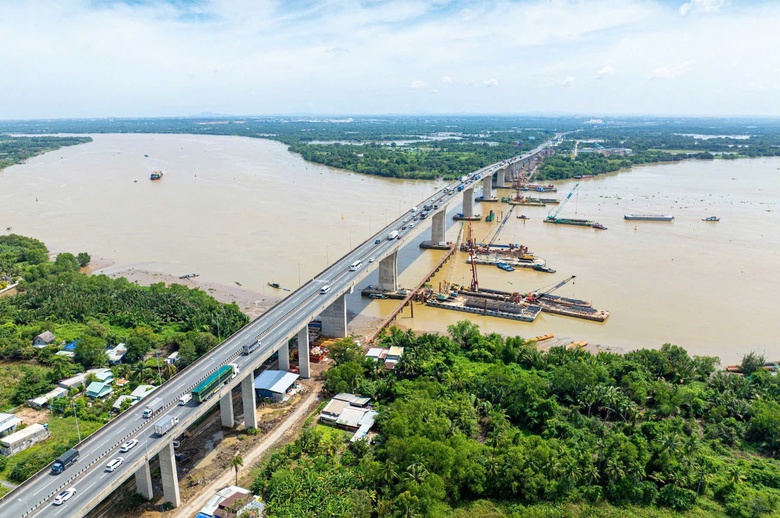 Lo chậm tiến độ thi c&ocirc;ng cao tốc TP.HCM - Long Th&agrave;nh v&igrave; mặt bằng, vật liệu- Ảnh 1.