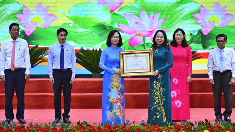 Ph&oacute; Chủ tịch nước: C&agrave; Mau cần ưu ti&ecirc;n ph&aacute;t triển giao th&ocirc;ng, cảng biển v&agrave; logistics- Ảnh 3.