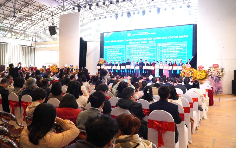Chất lượng đ&agrave;o tạo của Trường Đại học Kiến tr&uacute;c H&agrave; Nội ng&agrave;y c&agrave;ng được n&acirc;ng cao- Ảnh 4.