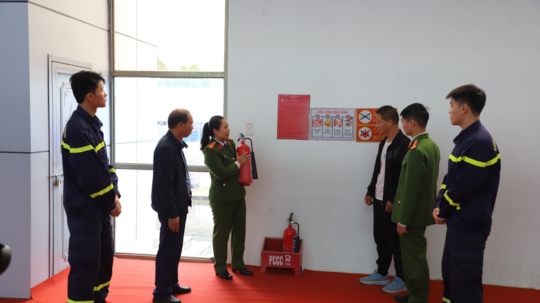 Đảm bảo an toàn giao thông tại Festival Sông Hồng 2025 ra sao?- Ảnh 12. Đảm bảo an toàn giao thông tại Festival Sông Hồng 2025 ra sao?- Ảnh 12.