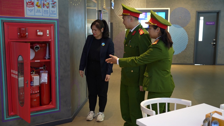 Đảm bảo an toàn giao thông tại Festival Sông Hồng 2025 ra sao?- Ảnh 14. Đảm bảo an toàn giao thông tại Festival Sông Hồng 2025 ra sao?- Ảnh 14.