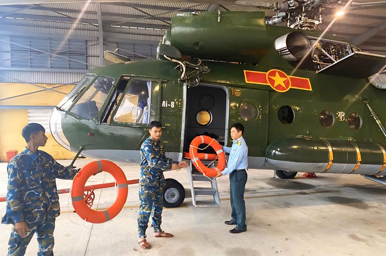 Mưa lũ miền Trung: Cấp 4.000 tấn gạo dự trữ quốc gia hỗ trợ vùng lũ Khánh Hòa và Gia Lai- Ảnh 22. Mưa lũ miền Trung: Cấp 4.000 tấn gạo dự trữ quốc gia hỗ trợ vùng lũ Khánh Hòa và Gia Lai- Ảnh 22.