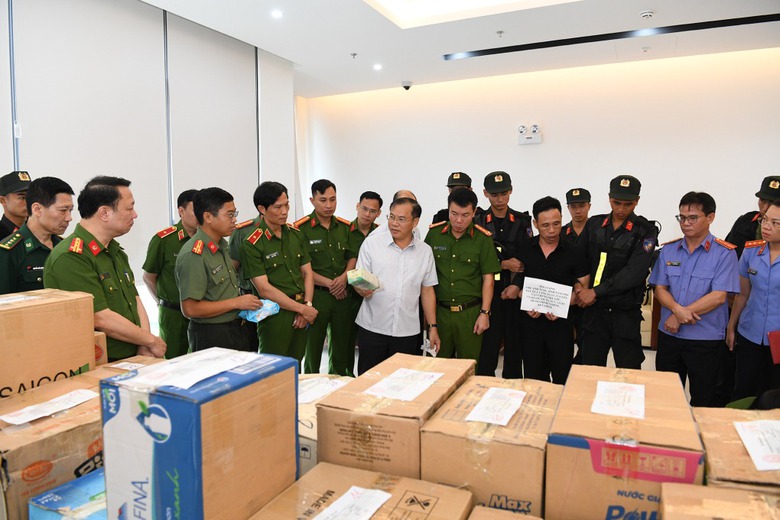 Triệt ph&aacute; đường d&acirc;y chuyển 1,2 tấn ma t&uacute;y từ Tam gi&aacute;c v&agrave;ng về Việt Nam- Ảnh 2.