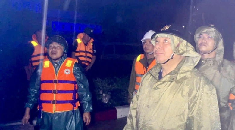 Mưa lũ miền Trung: Cấp 4.000 tấn gạo dự trữ quốc gia hỗ trợ vùng lũ Khánh Hòa và Gia Lai- Ảnh 19. Mưa lũ miền Trung: Cấp 4.000 tấn gạo dự trữ quốc gia hỗ trợ vùng lũ Khánh Hòa và Gia Lai- Ảnh 19.