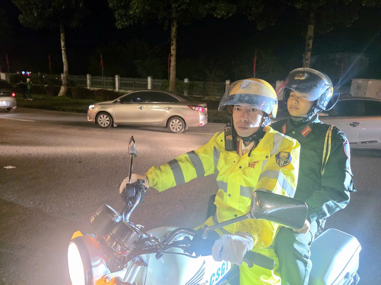 Đảm bảo an toàn giao thông tại Festival Sông Hồng 2025 ra sao?- Ảnh 7. Đảm bảo an toàn giao thông tại Festival Sông Hồng 2025 ra sao?- Ảnh 7.