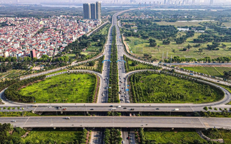 H&agrave; Nội tổ chức lại giao th&ocirc;ng đường V&otilde; Nguy&ecirc;n Gi&aacute;p, người d&acirc;n đi lại thế n&agrave;o?- Ảnh 1.
